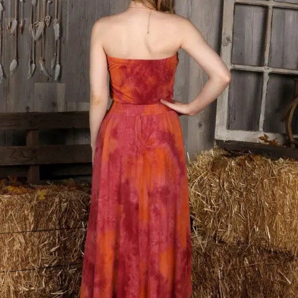 Halter High-Low Dress - Picture 2 of 3